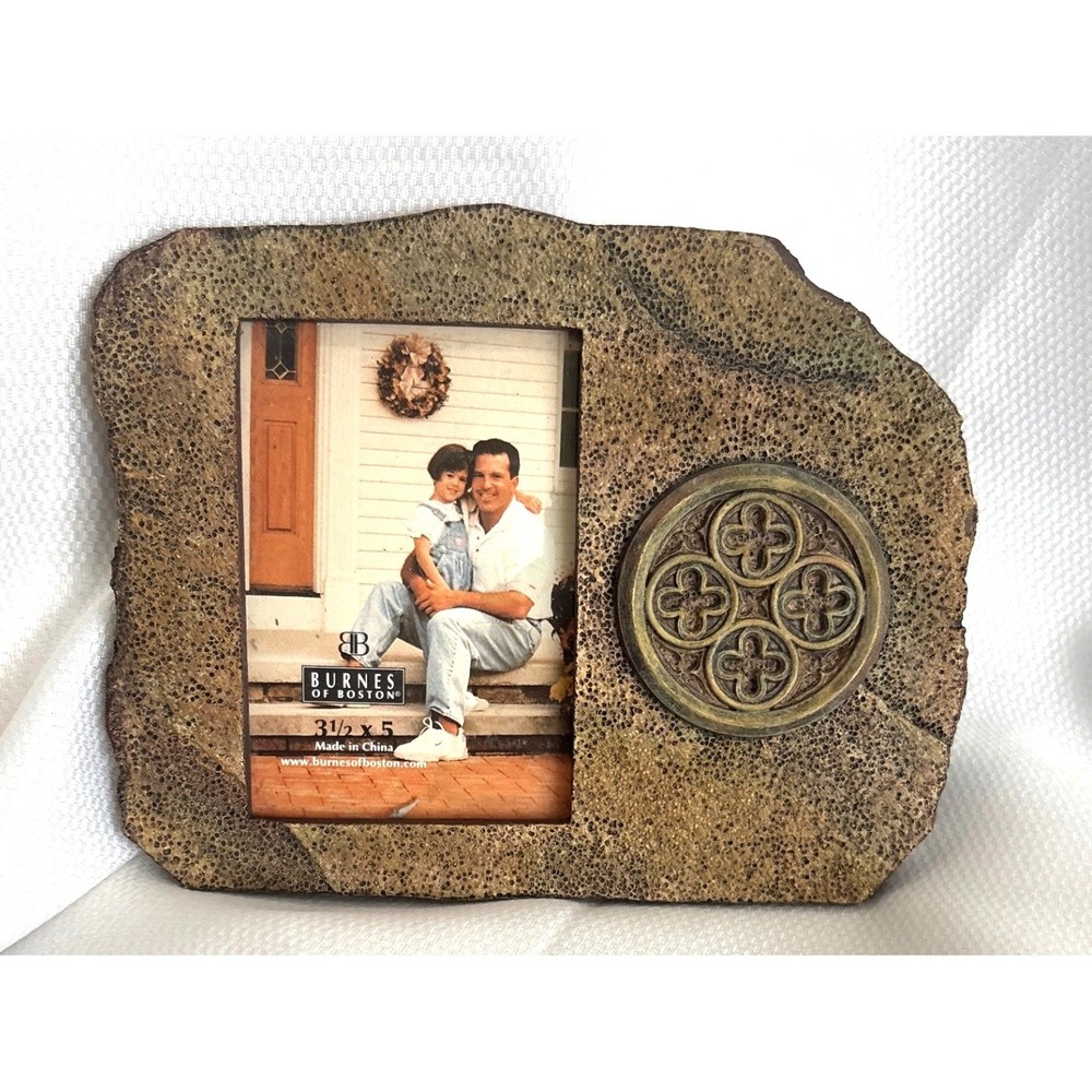 Burnes of Boston Faux Stone Celtic Medallion Picture Frame 3.5x5 Horizontal